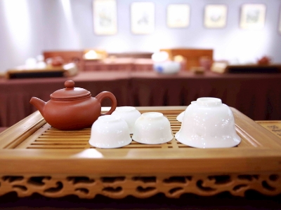 千萬別做兼職茶藝師，女人學(xué)茶藝好嗎？