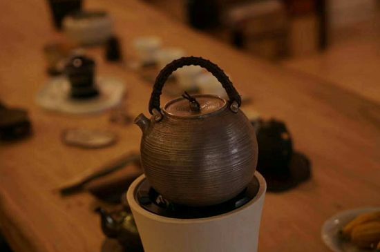 蒸茶和煮茶還有泡茶有什么區(qū)別，泡茶煮茶蒸茶哪個(gè)好喝？
