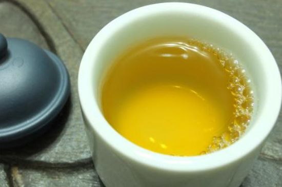 蜂蜜泡茶葉的副作用，蜂蜜泡茶葉有什么禁忌