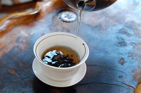 喝茶茶桌上的禮儀有哪些，泡茶待客十大禮儀不可不做！