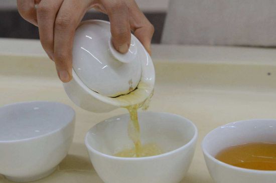 泡茶的順口溜，茶葉三泡是精華