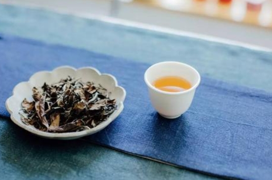 福鼎白茶能長時間悶泡嗎，老白茶可以悶著喝嗎？
