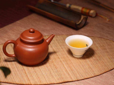 普洱茶的家庭儲(chǔ)存方法，家庭存放普洱茶的一點(diǎn)經(jīng)驗(yàn)