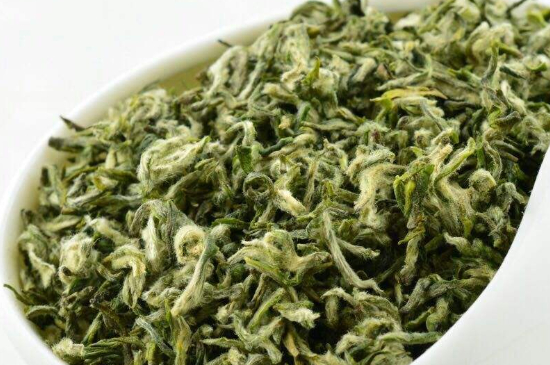 真假碧螺春泡水后區(qū)別，蘇州洞庭碧螺春怎樣鑒別好壞？