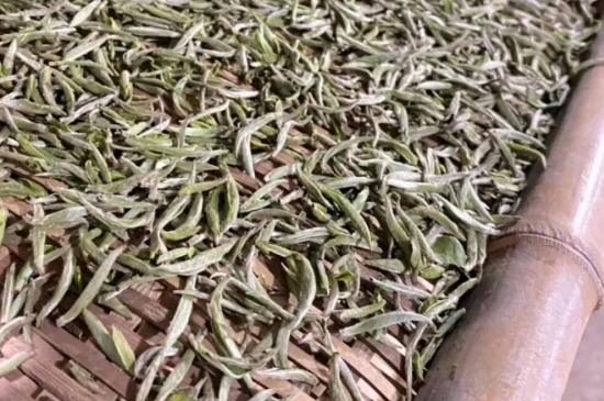 過(guò)期茶葉的八大妙用，過(guò)期的陳茶葉還能干什么用？