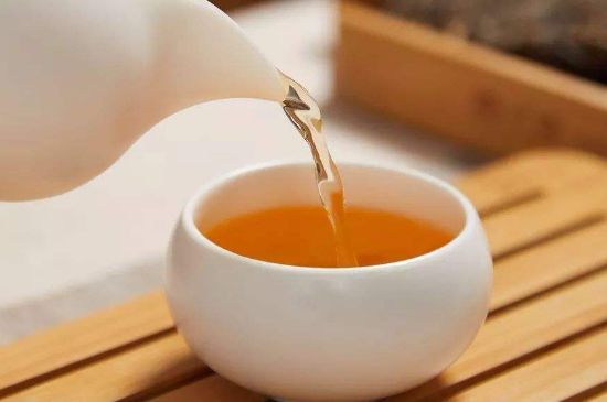 泡好的茶水放冰箱能保存多久，泡好的茶冷藏放多久？