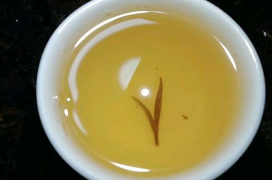 好壞金駿眉圖片對(duì)比，怎么挑選金駿眉茶葉
