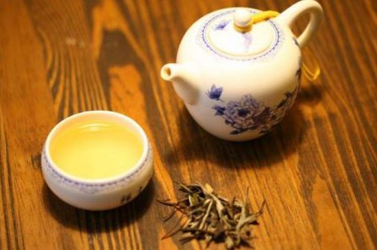 什么茶葉容易放香精，香精茶有什么危害？