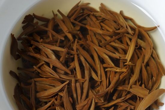 好壞金駿眉圖片對(duì)比，怎么挑選金駿眉茶葉