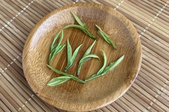 安吉白茶夏天怎么保存，安吉白茶能冷凍儲存嗎？
