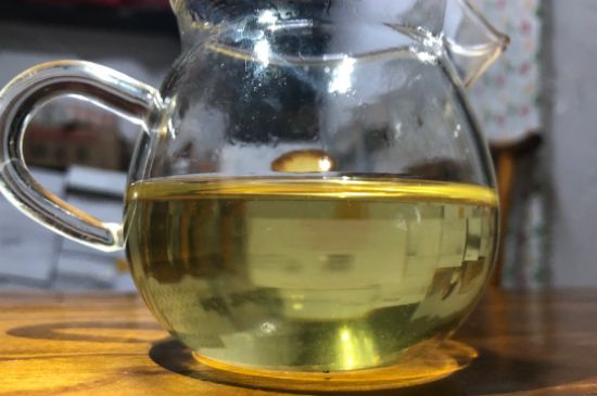 香精茶喝多了會怎么樣，茶葉加香精有什么害處？