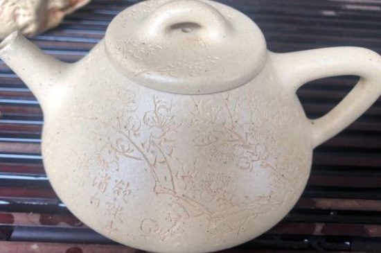 新買(mǎi)的紫砂壺為什么會(huì)裂，真的紫砂壺是不是很容易開(kāi)裂？