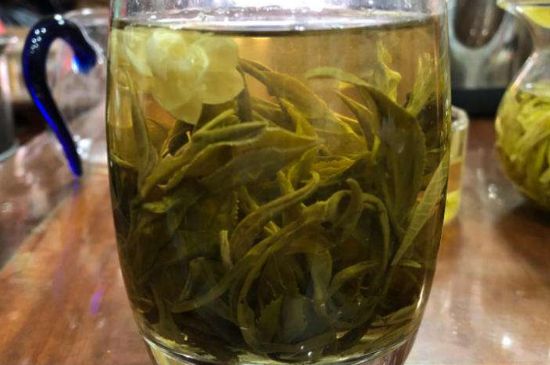 茉莉龍珠泡開(kāi)后為什么都是梗，茉莉龍珠泡開(kāi)后什么樣？