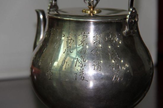 銀壺泡茶后為什么會變黑，銀壺內(nèi)膽發(fā)黑怎么辦