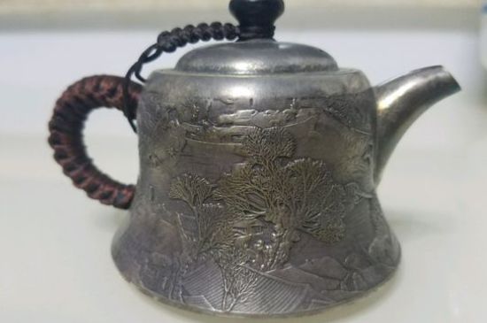 銀壺泡茶后為什么會變黑，銀壺內(nèi)膽發(fā)黑怎么辦