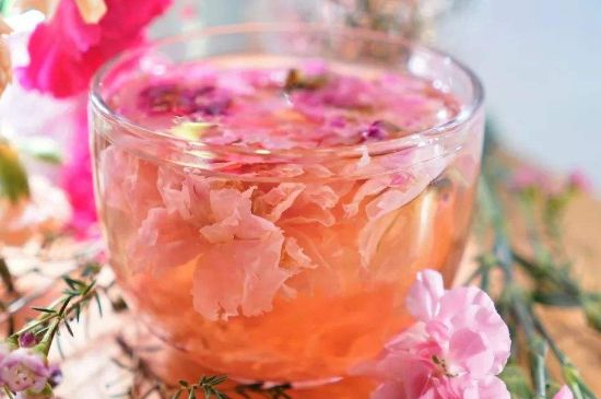 玫瑰花的最佳搭配，喝玫瑰花茶搭配什么喝好？