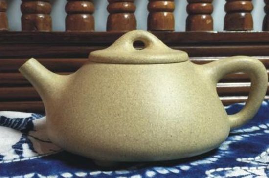 本山綠泥怎么分辨真假，真正的本山綠泥紫砂壺怎么鑒別？