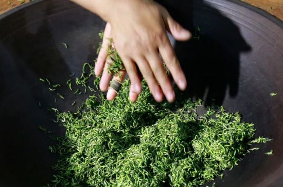 茶葉怎么炒制才香，怎樣炒茶葉更香？