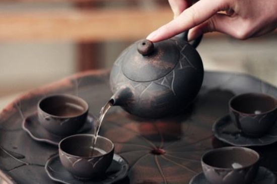 坭興陶主要泡什么茶，廣西坭興陶壺適合泡哪些茶？