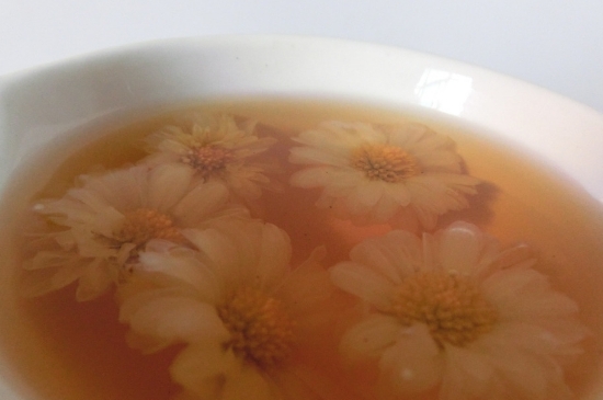 喝菊花茶有什么效果，女人長期喝菊花茶好嗎？