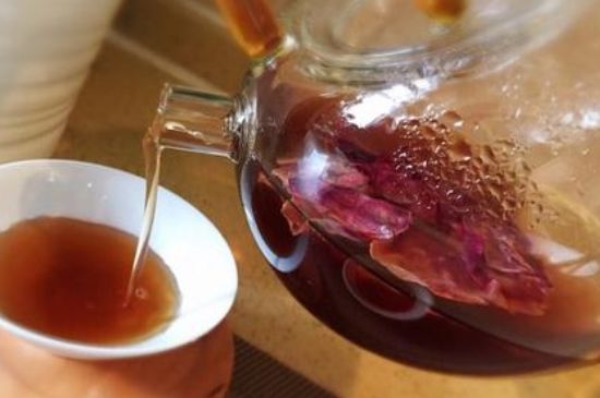 喝玫瑰花茶能祛斑嗎，玫瑰花茶有祛斑的功效嗎？