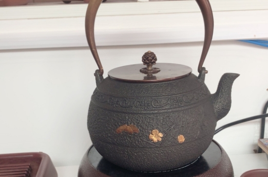 常見(jiàn)的七大材質(zhì)的茶具優(yōu)缺點(diǎn)，用什么材質(zhì)的茶具泡茶最好？