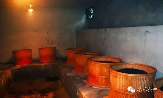 怎樣炭焙巖茶？揭秘武夷巖茶的炭焙技藝