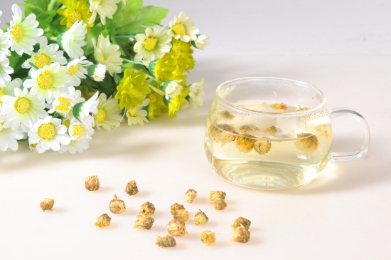 喝菊花茶有什么效果，女人長期喝菊花茶好嗎？