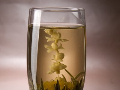 女孩喝茉莉茶的好處，茉莉花茶女生喝好嗎？