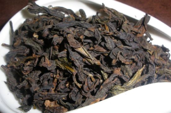 肉桂茶和大紅袍哪個(gè)貴，武夷山肉桂與大紅袍的價(jià)格比較