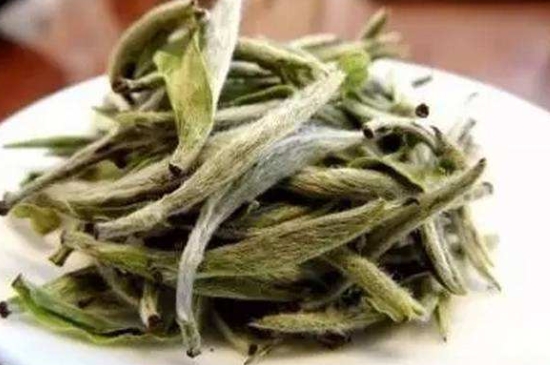 白茶三年為藥七年為寶的原理，為什么說(shuō)一年茶三年藥七年寶？