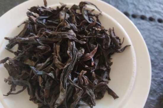 為什么喝巖茶會(huì)上火，巖茶喝多上火怎么辦？