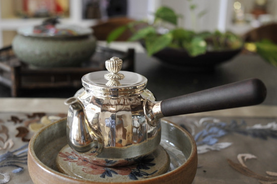 黑茶用什么壺煮最好，黑茶用什么煮效果好？