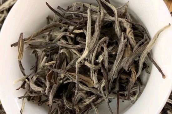 三年白茶賽砒霜，這是真的嗎？