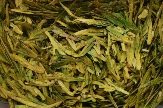 西湖龍井茶毫和發(fā)霉區(qū)別圖片，長霉的龍井茶葉會是什么樣？