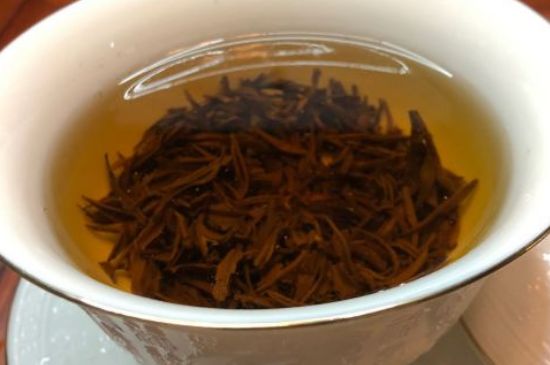 女人晚上喝紅茶好嗎，女人紅茶啥時(shí)候喝最好？