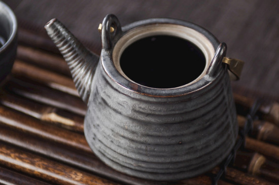 黑茶用什么壺煮最好，黑茶用什么煮效果好？