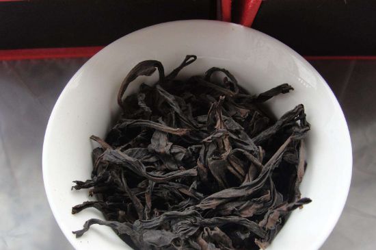 大紅袍四大品種有哪些，大紅袍的種類和著名品種特點(diǎn)介紹