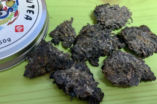 怎么知道涇渭茯茶是否變質(zhì)，茯磚茶金花和發(fā)霉的區(qū)別