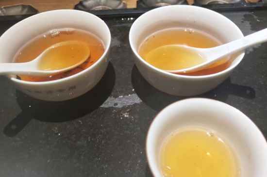 正山小種金駿眉哪個(gè)好，金駿眉正山小種的區(qū)別