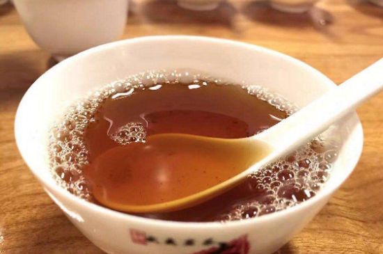 肉桂茶和大紅袍哪個(gè)貴，武夷山肉桂與大紅袍的價(jià)格比較