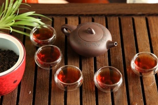 飯后多長時間喝六堡茶最好，六堡茶一天喝多少