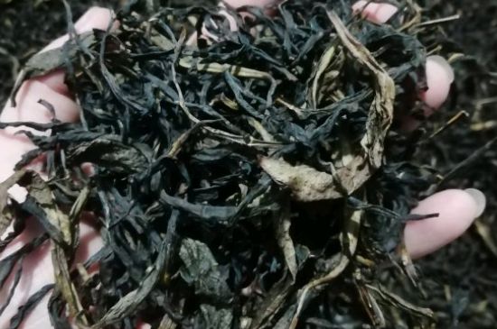 蜜蘭香好還是鴨屎香好，鳳凰單叢茶蜜蘭香和鴨屎香特點有哪些？