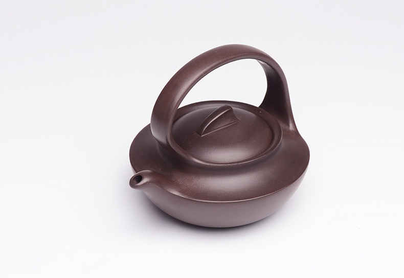 提梁精美紫砂壺，創(chuàng)意手工紫砂壺